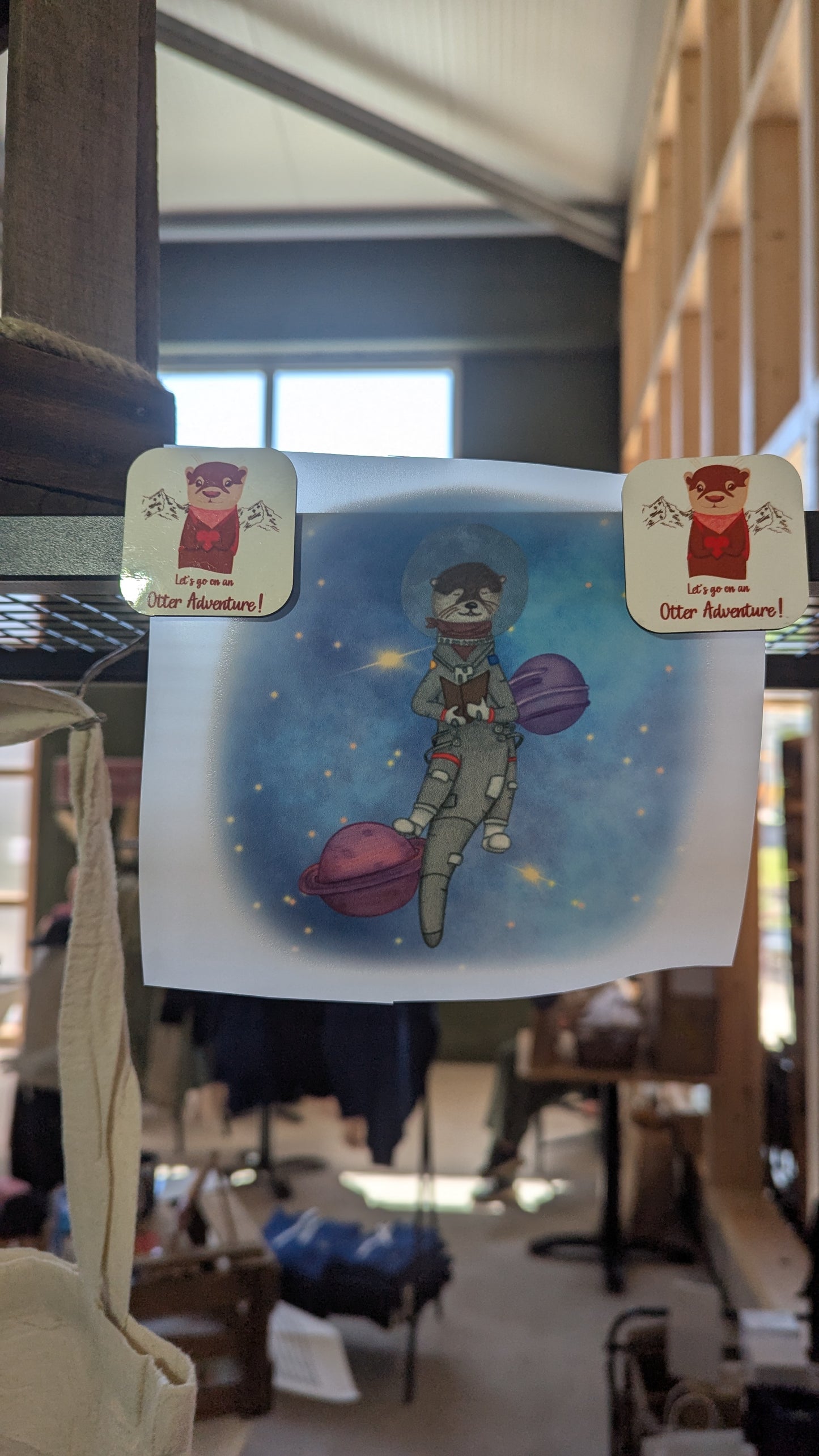 Otter-Bügelbild | Reading Otter in Space | zum selbst Aufbügeln | Astronauten Otter mit Buch im Weltall