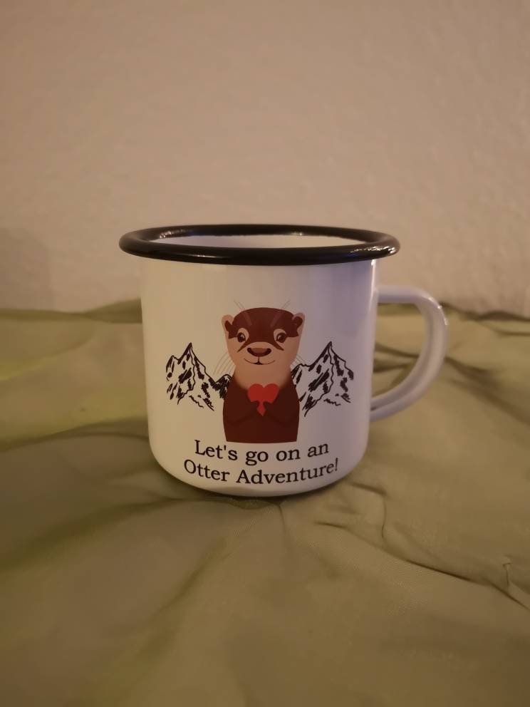 Let's go on an Otter Adventure! | süße Emaille Tasse mit schwarzem Rand | perfekt für Abenteurer | The Other Otter Shop