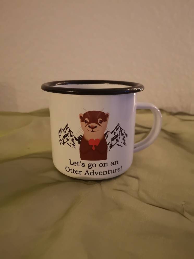 Let's go on an Otter Adventure! | süße Emaille Tasse mit schwarzem Rand | perfekt für Abenteurer | The Other Otter Shop